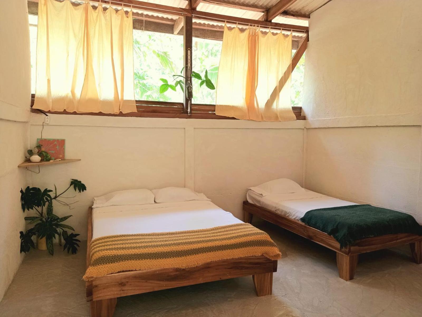 Smile Jungle Hostel Puerto Viejo de Talamanca Exterior photo